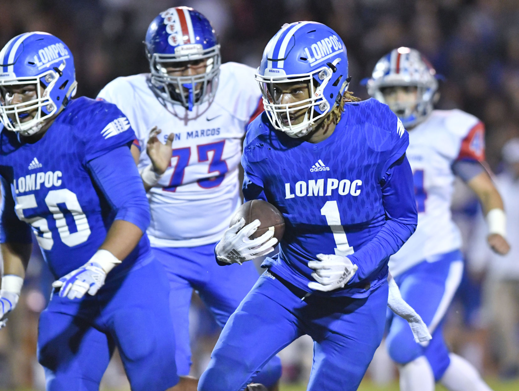 101918 SM Lompoc football 10.jpg